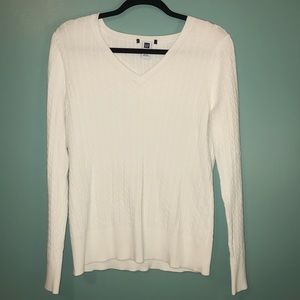 GAP cable knit sweater